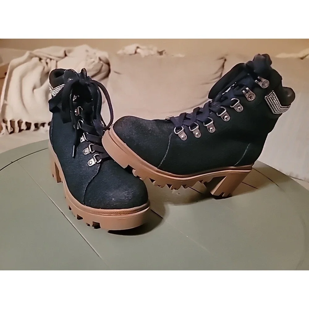 Cato Comfort Est. 1946 Size 6M Denim Blue Hiker Bling Ankle Boots Platform